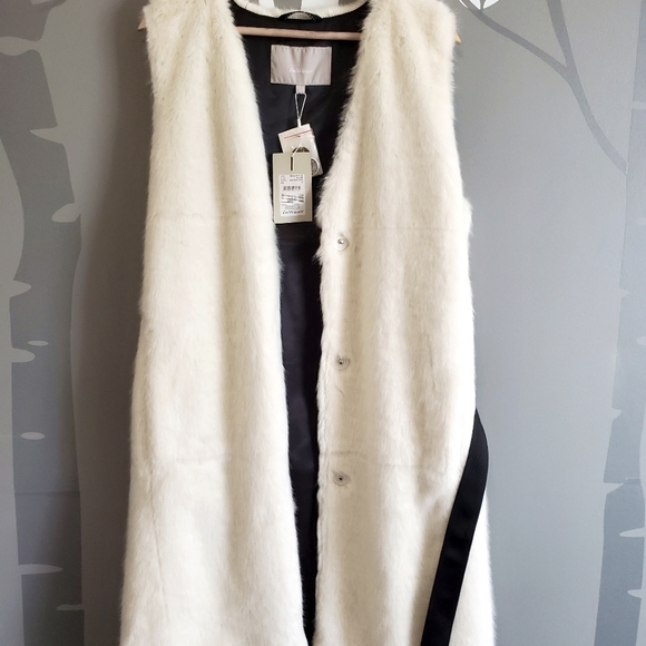 In Wear "Bernice Waistcoat" - White smoke faux fur long vest Size 42/USA 14 - Picture 7 of 9